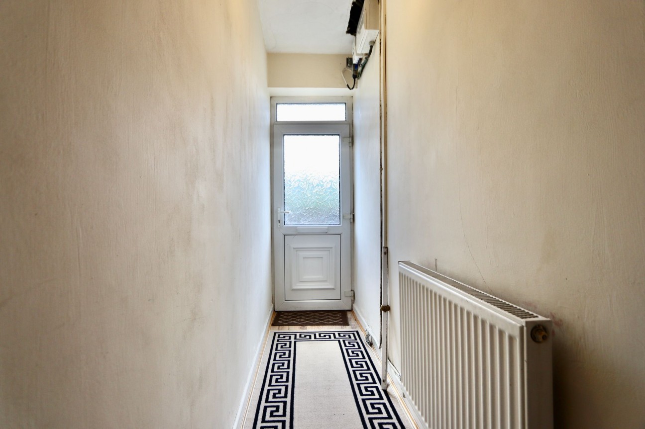 Queens Road, Elliots Town, NP24