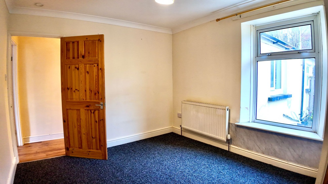 Alexandra Road, Six Bells, NP13