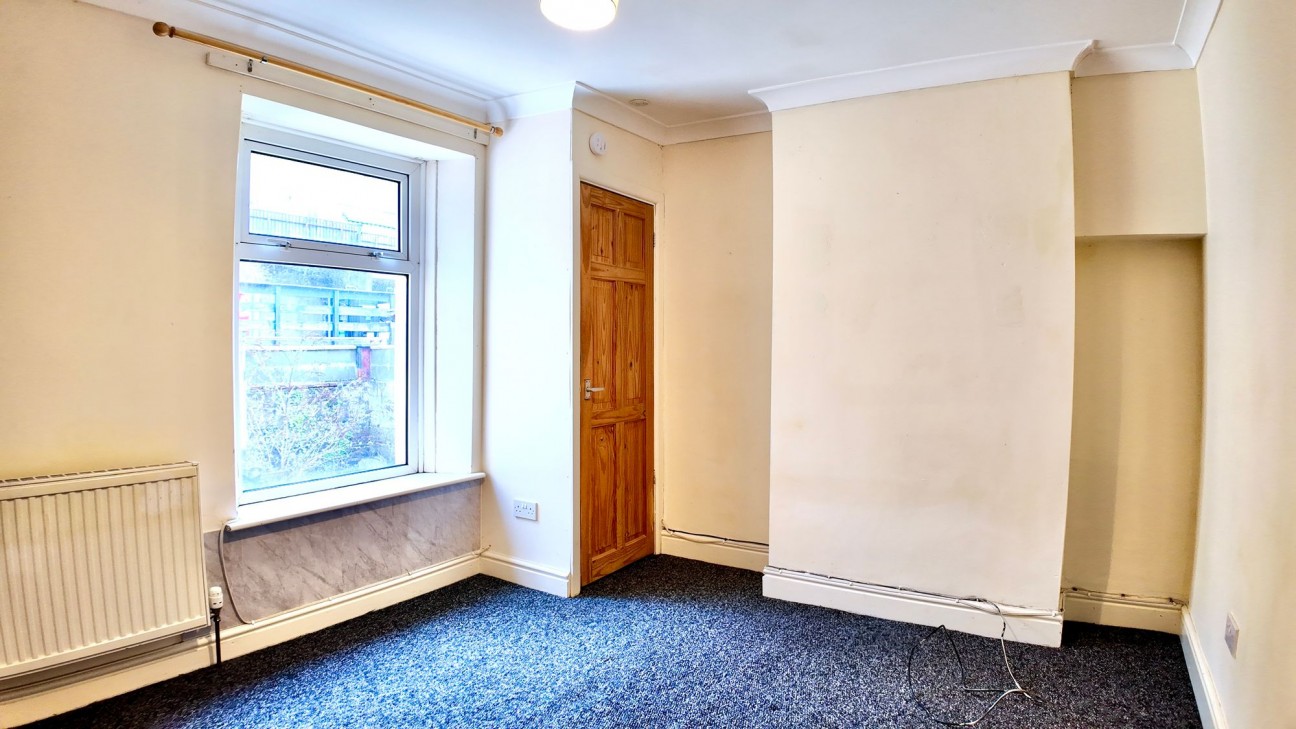 Alexandra Road, Six Bells, NP13