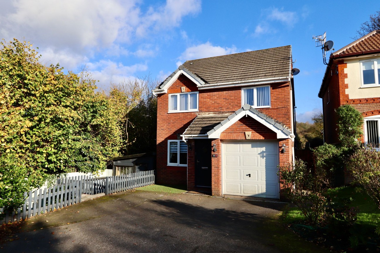 Tir-Berllan, Oakdale, NP12