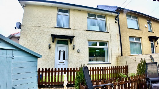 Bryncoed Terrace, Penpedairheol, CF82