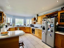 The Glade, Wyllie, NP12