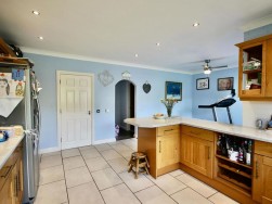 The Glade, Wyllie, NP12