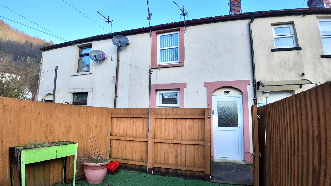 Woodland Terrace, Abercarn, NP11