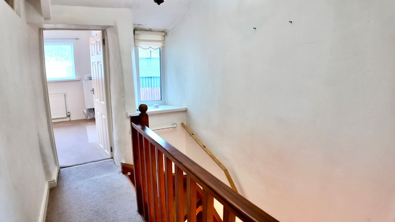 Woodland Terrace, Abercarn, NP11