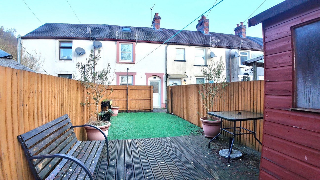 Woodland Terrace, Abercarn, NP11