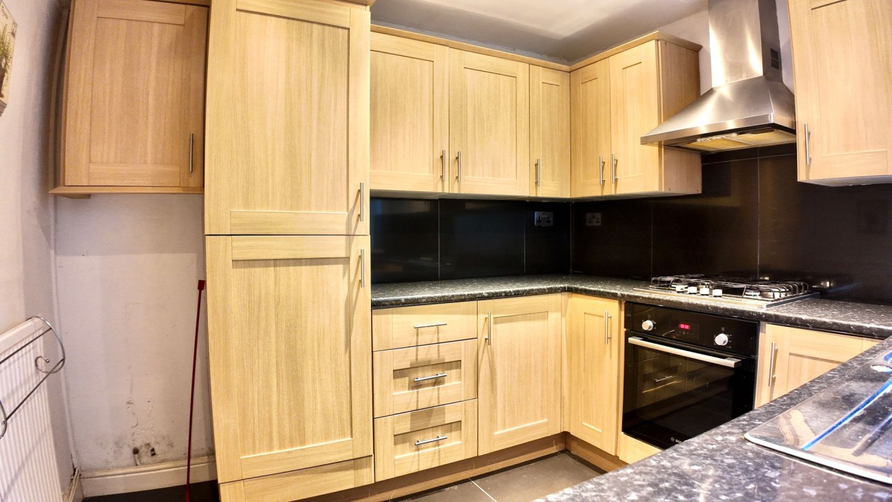 Woodland Terrace, Abercarn, NP11