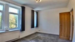 Glen View, Hollybush, NP12