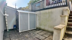 Glen View, Hollybush, NP12