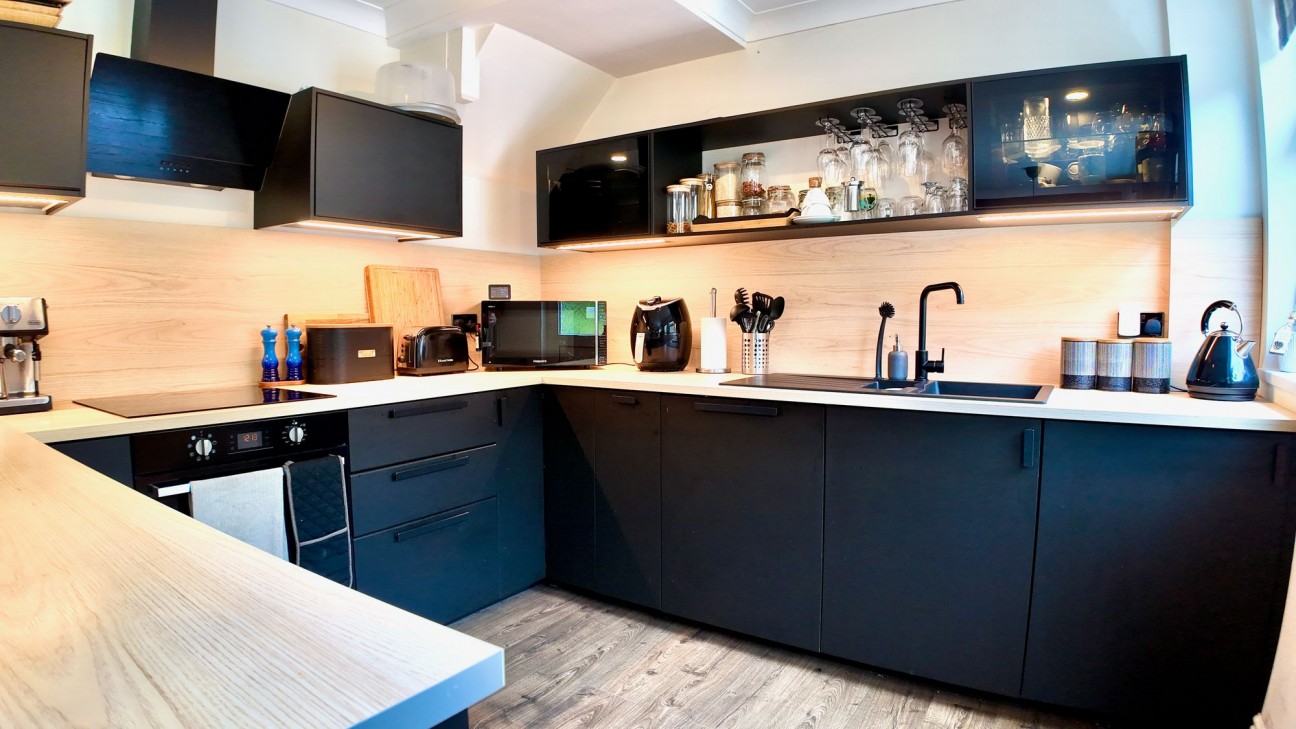 Penallta Road, Ystrad Mynach, CF82