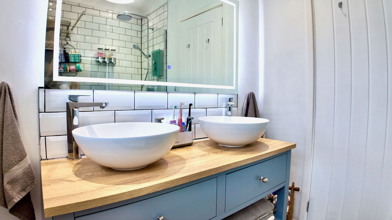 Penallta Road, Ystrad Mynach, CF82