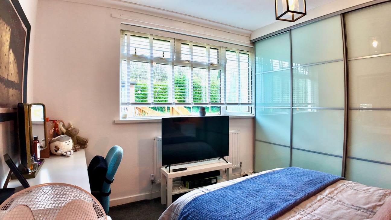 Penallta Road, Ystrad Mynach, CF82