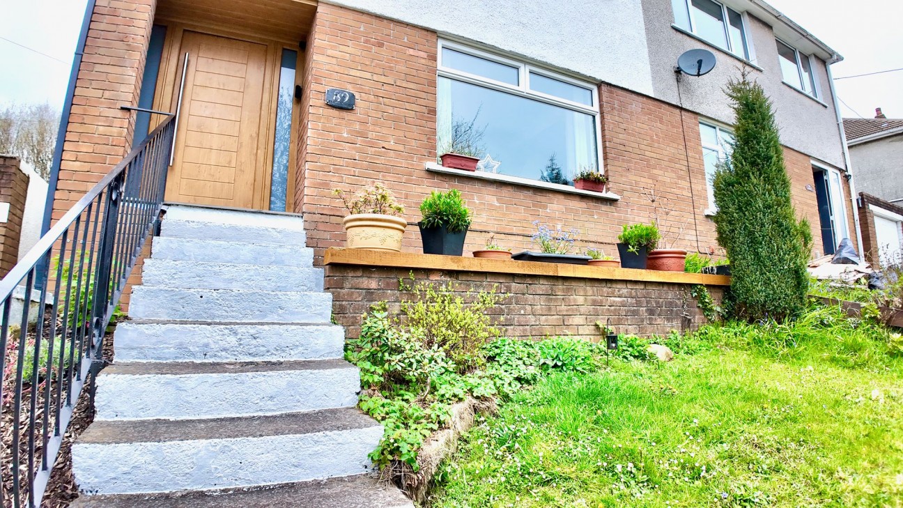 Penallta Road, Ystrad Mynach, CF82