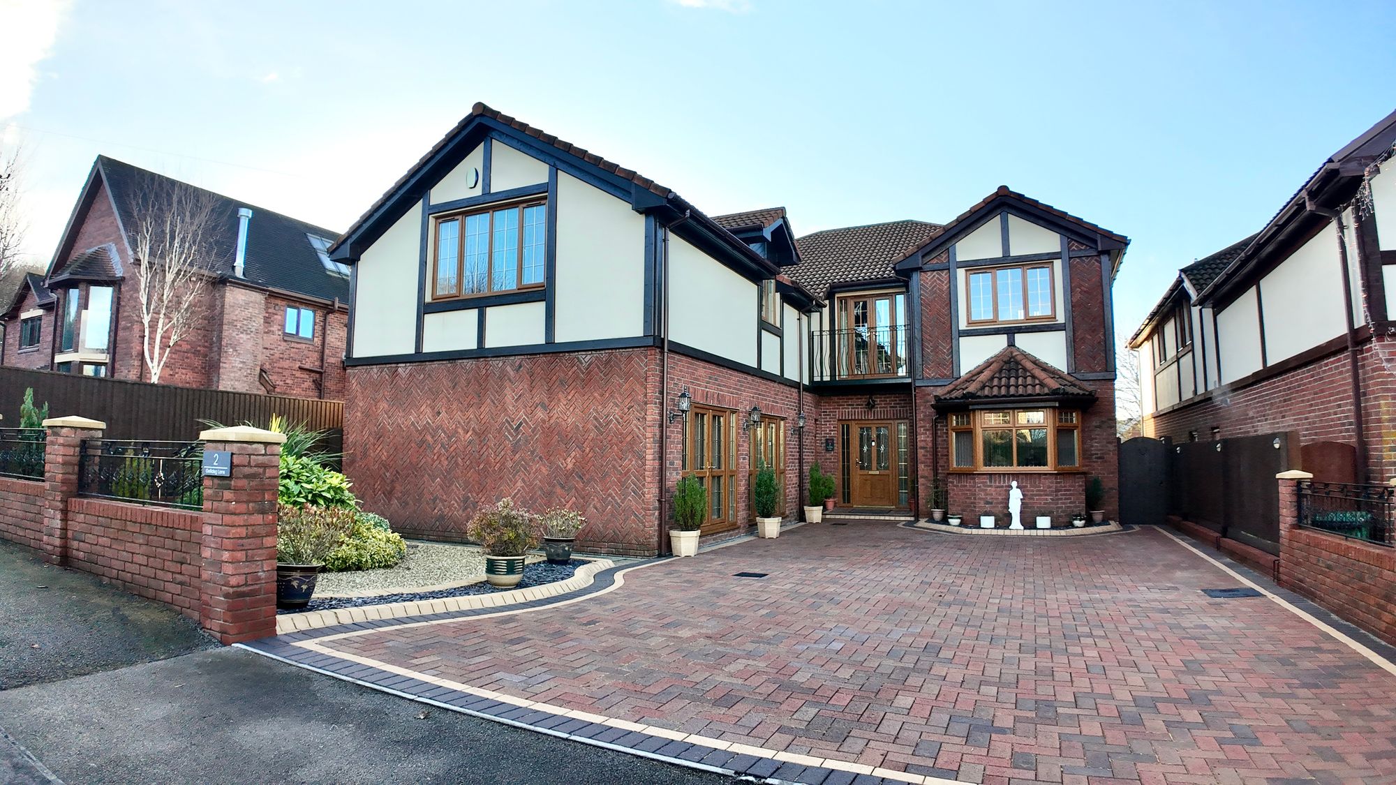 Gellideg Lane, Maesycwmmer, CF82