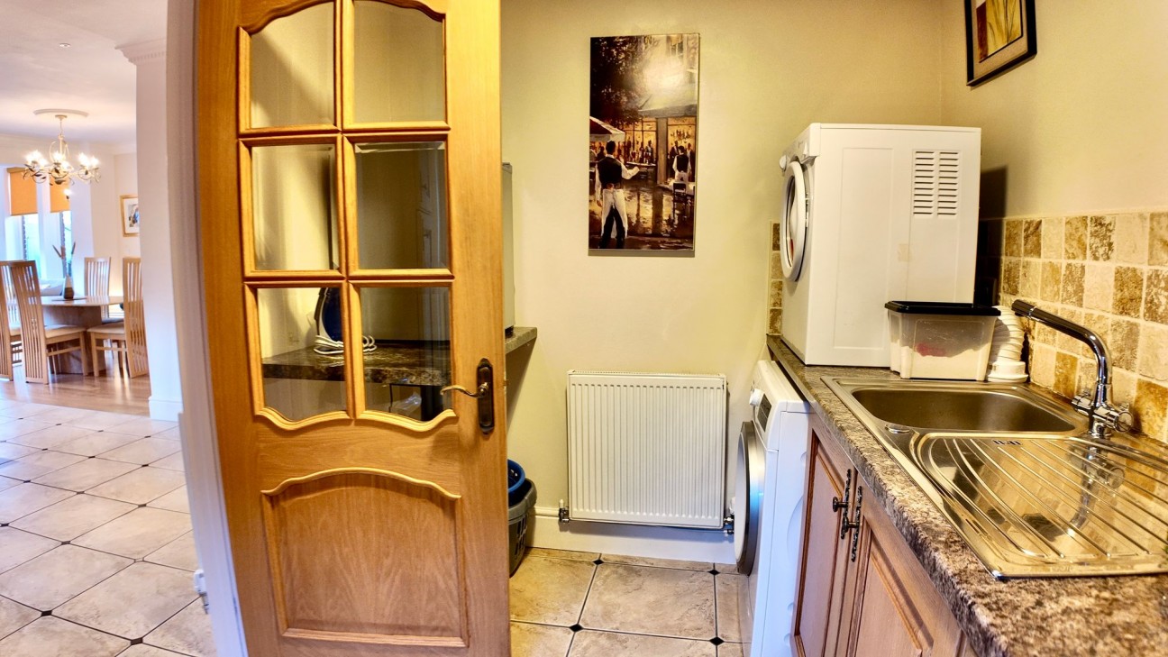 Gellideg Lane, Maesycwmmer, CF82