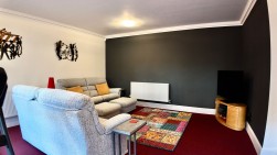 Gellideg Lane, Maesycwmmer, CF82