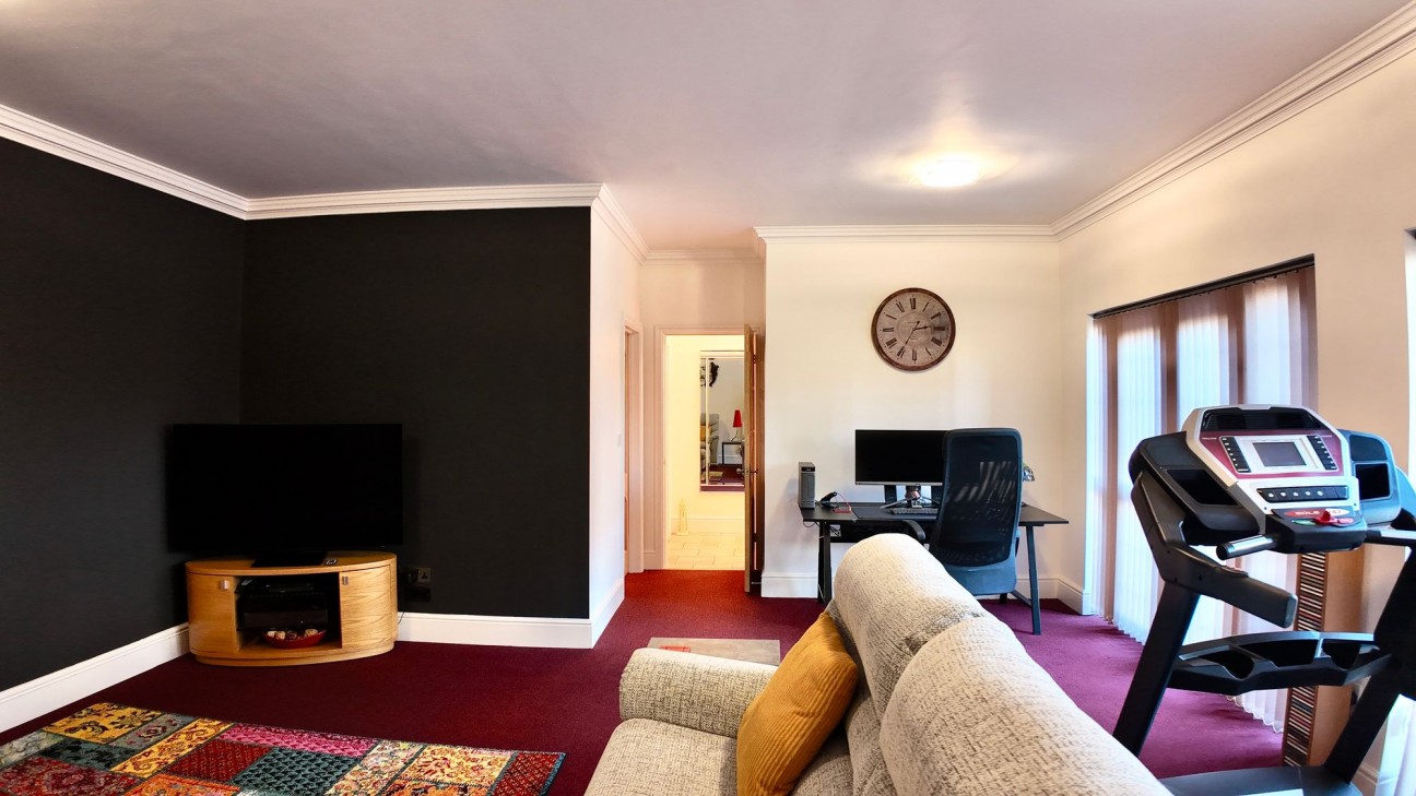 Gellideg Lane, Maesycwmmer, CF82