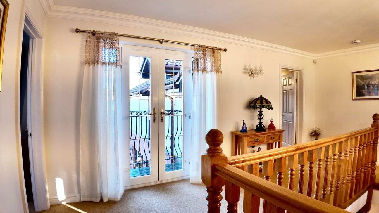 Gellideg Lane, Maesycwmmer, CF82