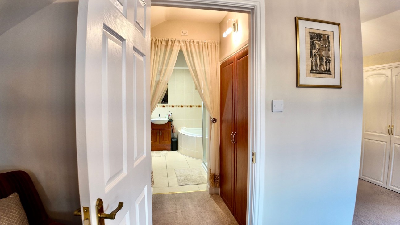 Gellideg Lane, Maesycwmmer, CF82