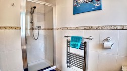 Gellideg Lane, Maesycwmmer, CF82