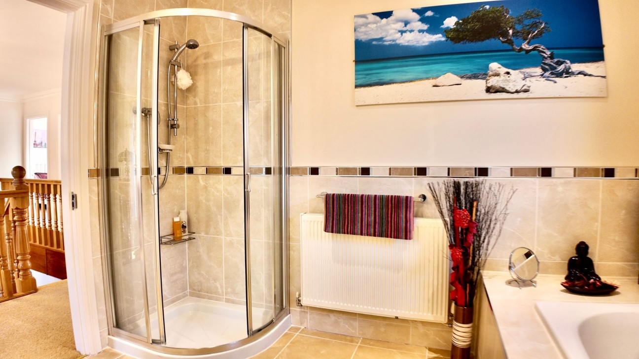 Gellideg Lane, Maesycwmmer, CF82