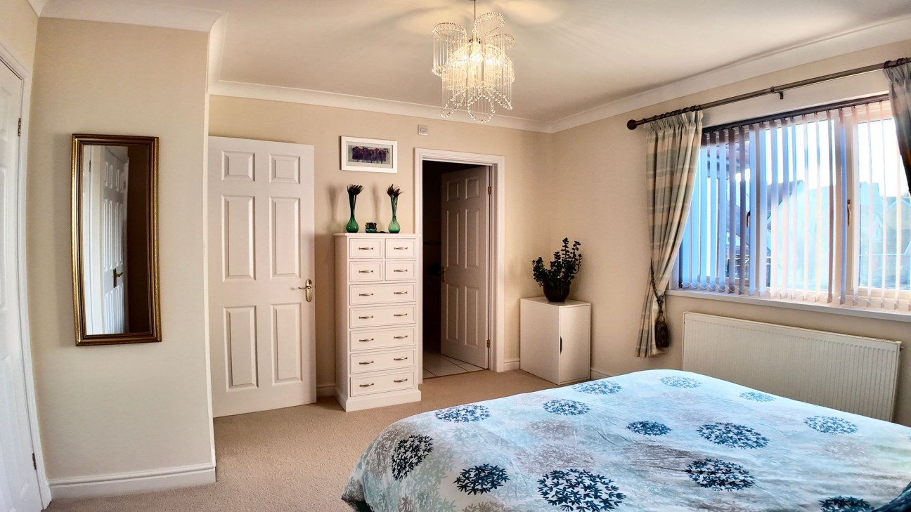 Gellideg Lane, Maesycwmmer, CF82