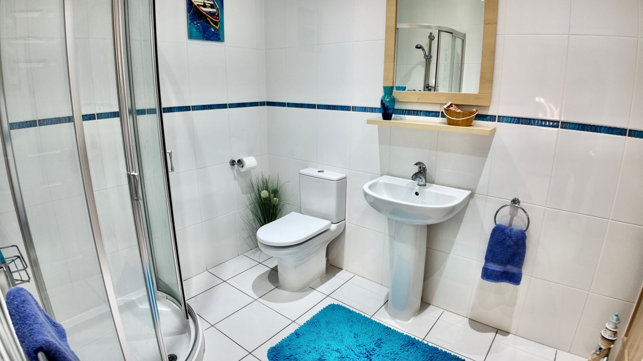 Gellideg Lane, Maesycwmmer, CF82