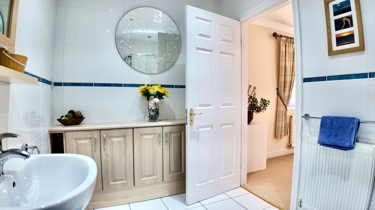 Gellideg Lane, Maesycwmmer, CF82