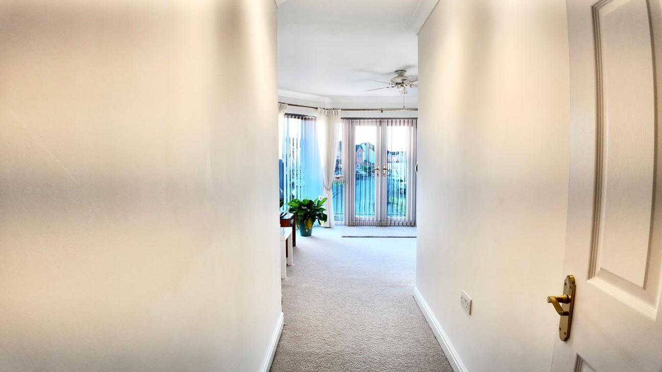 Gellideg Lane, Maesycwmmer, CF82