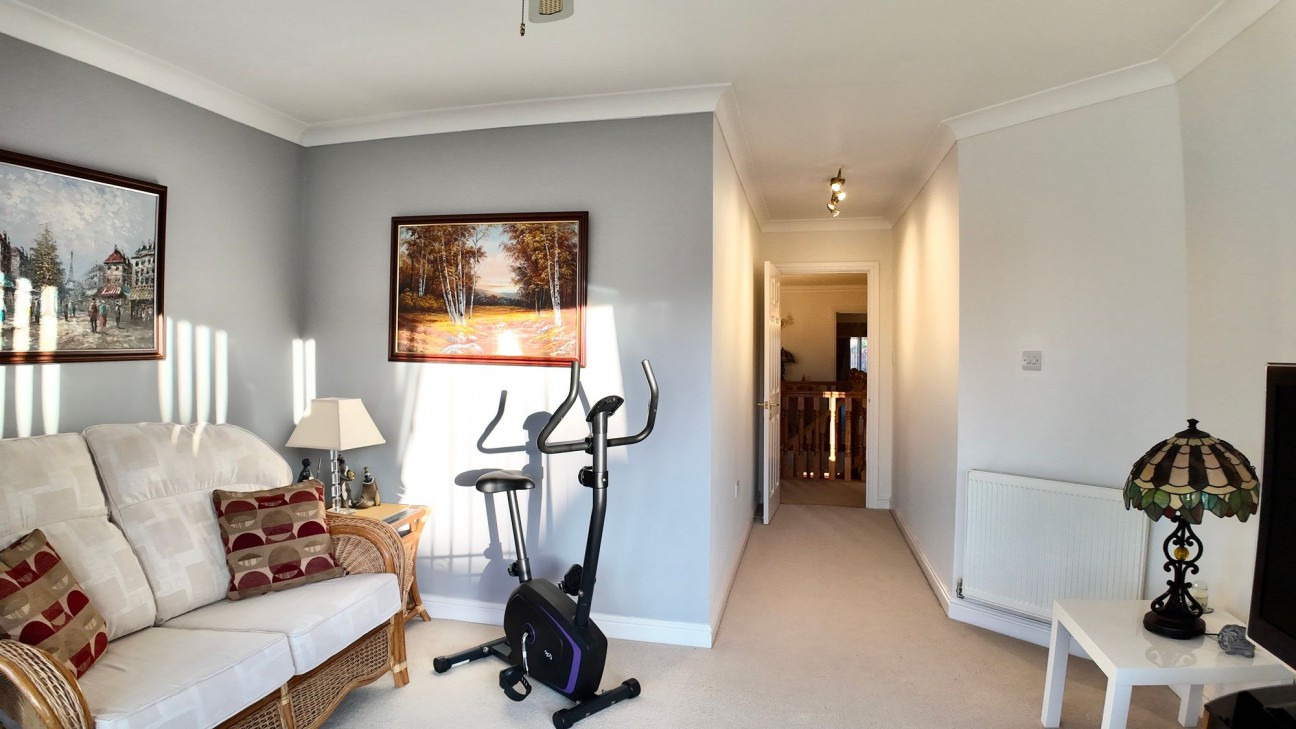 Gellideg Lane, Maesycwmmer, CF82