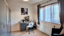 Gellideg Lane, Maesycwmmer, CF82