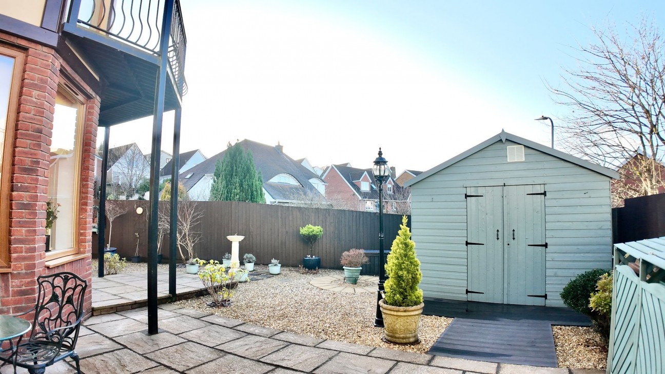 Gellideg Lane, Maesycwmmer, CF82