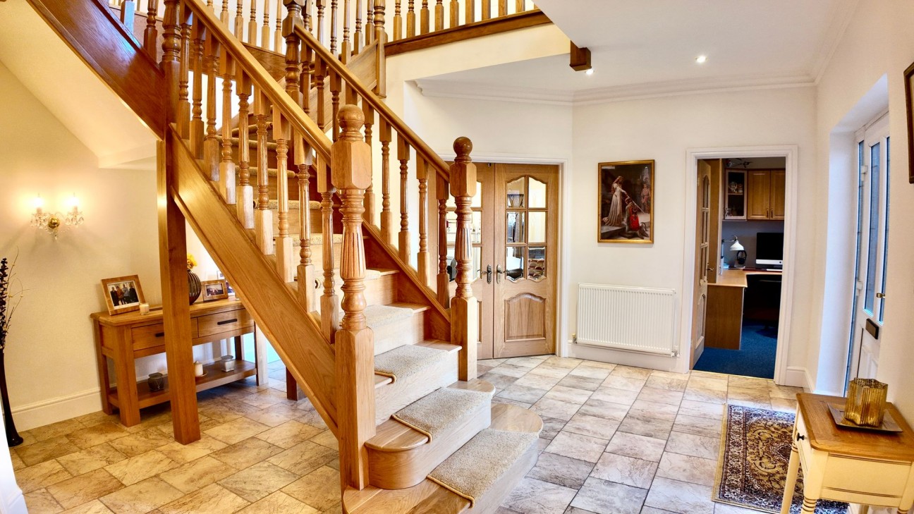 Gellideg Lane, Maesycwmmer, CF82