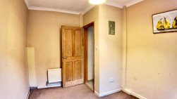 Farm Road, Crumlin, NP11