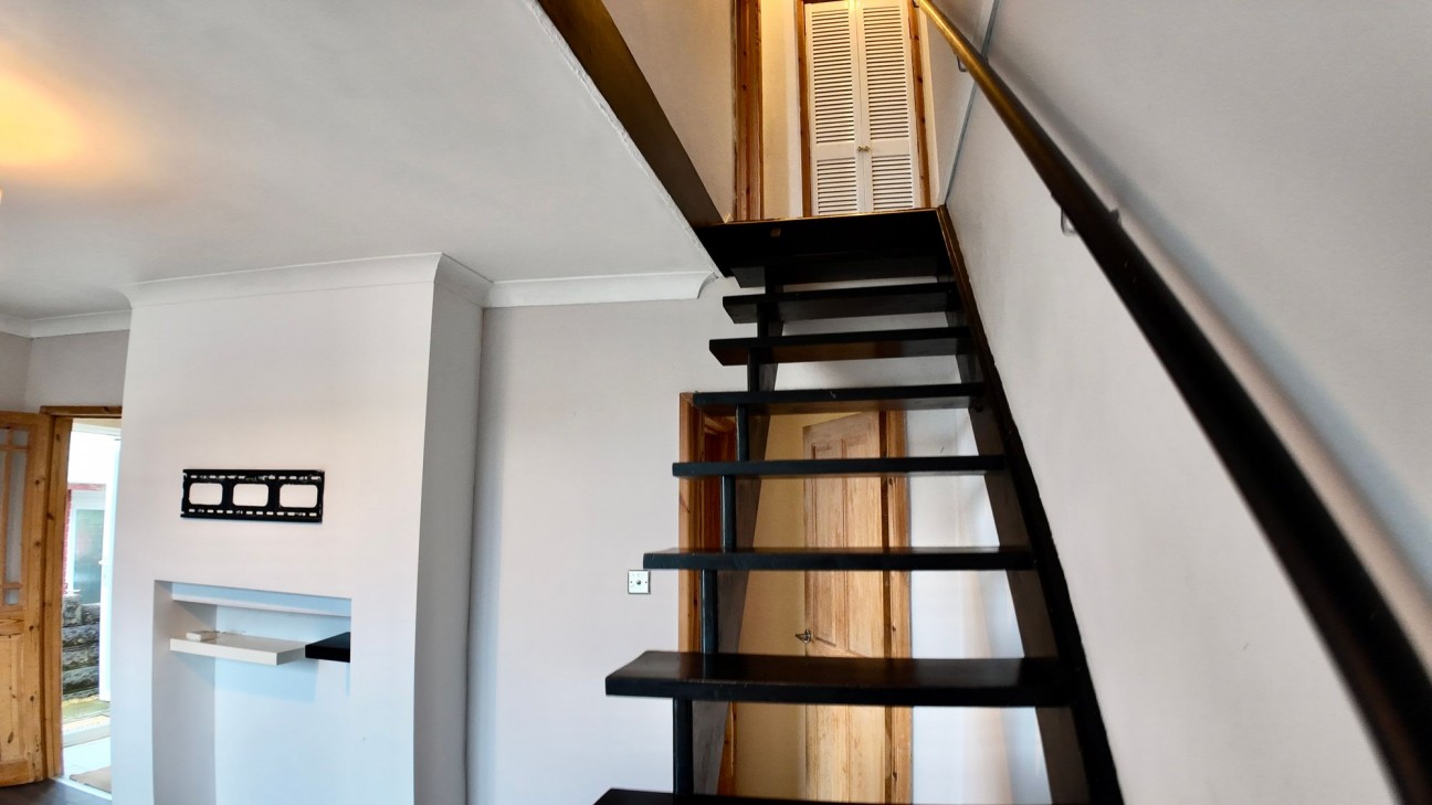 Farm Road, Crumlin, NP11