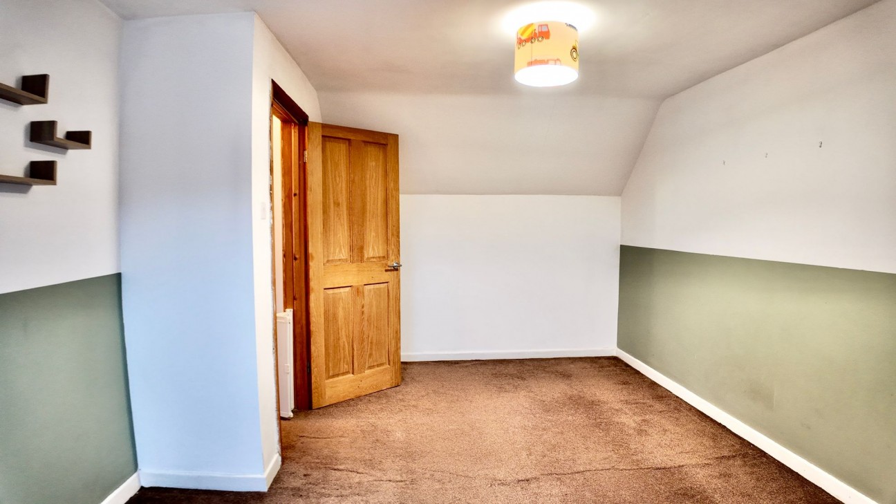 Farm Road, Crumlin, NP11