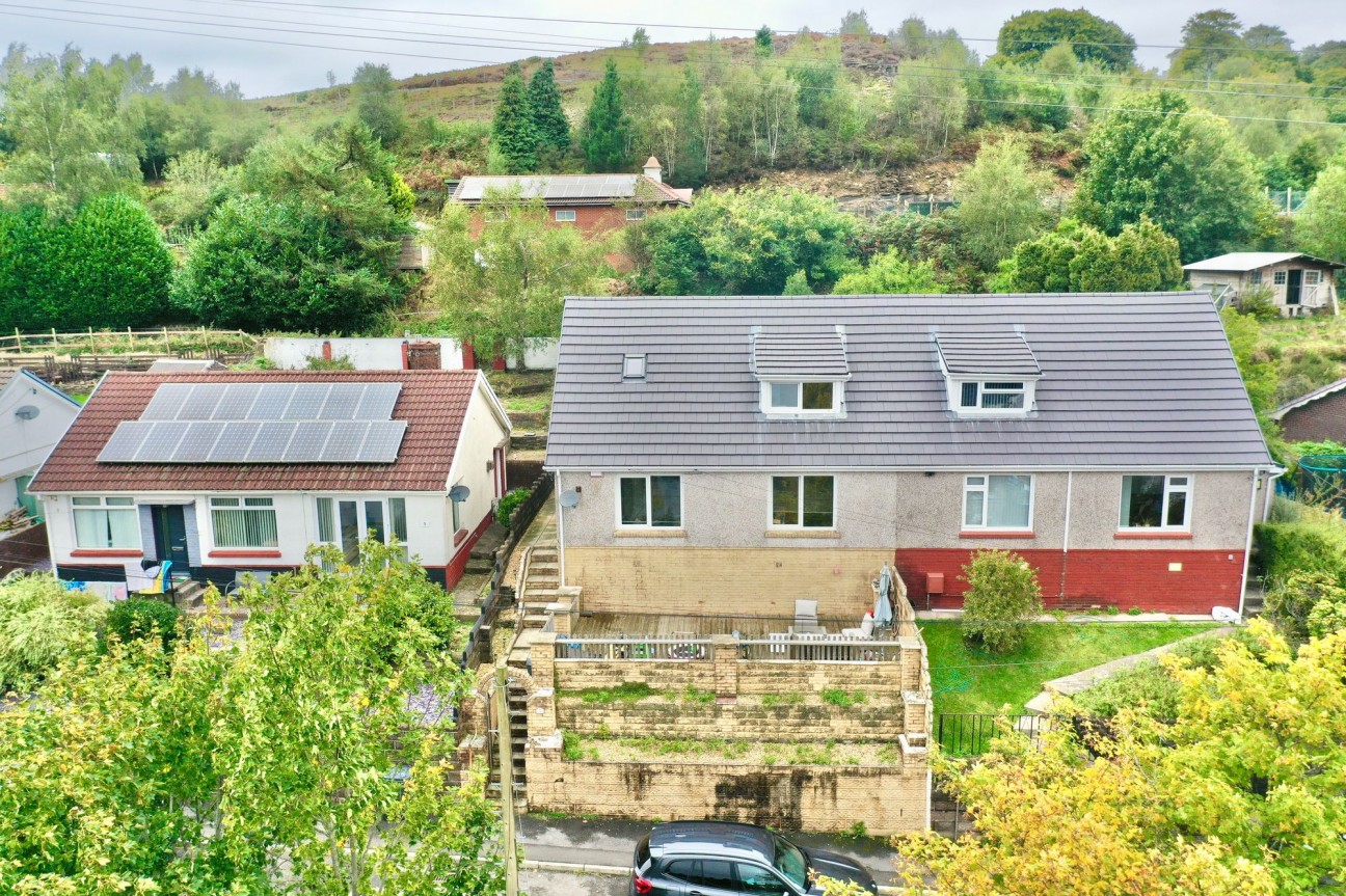 Farm Road, Crumlin, NP11