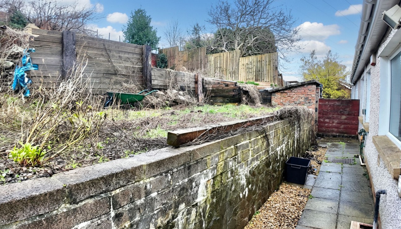 Farm Road, Crumlin, NP11