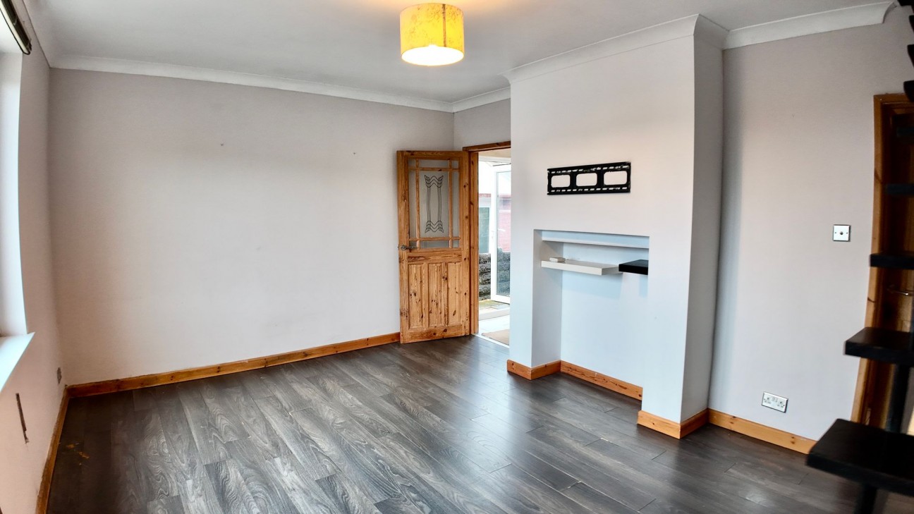 Farm Road, Crumlin, NP11