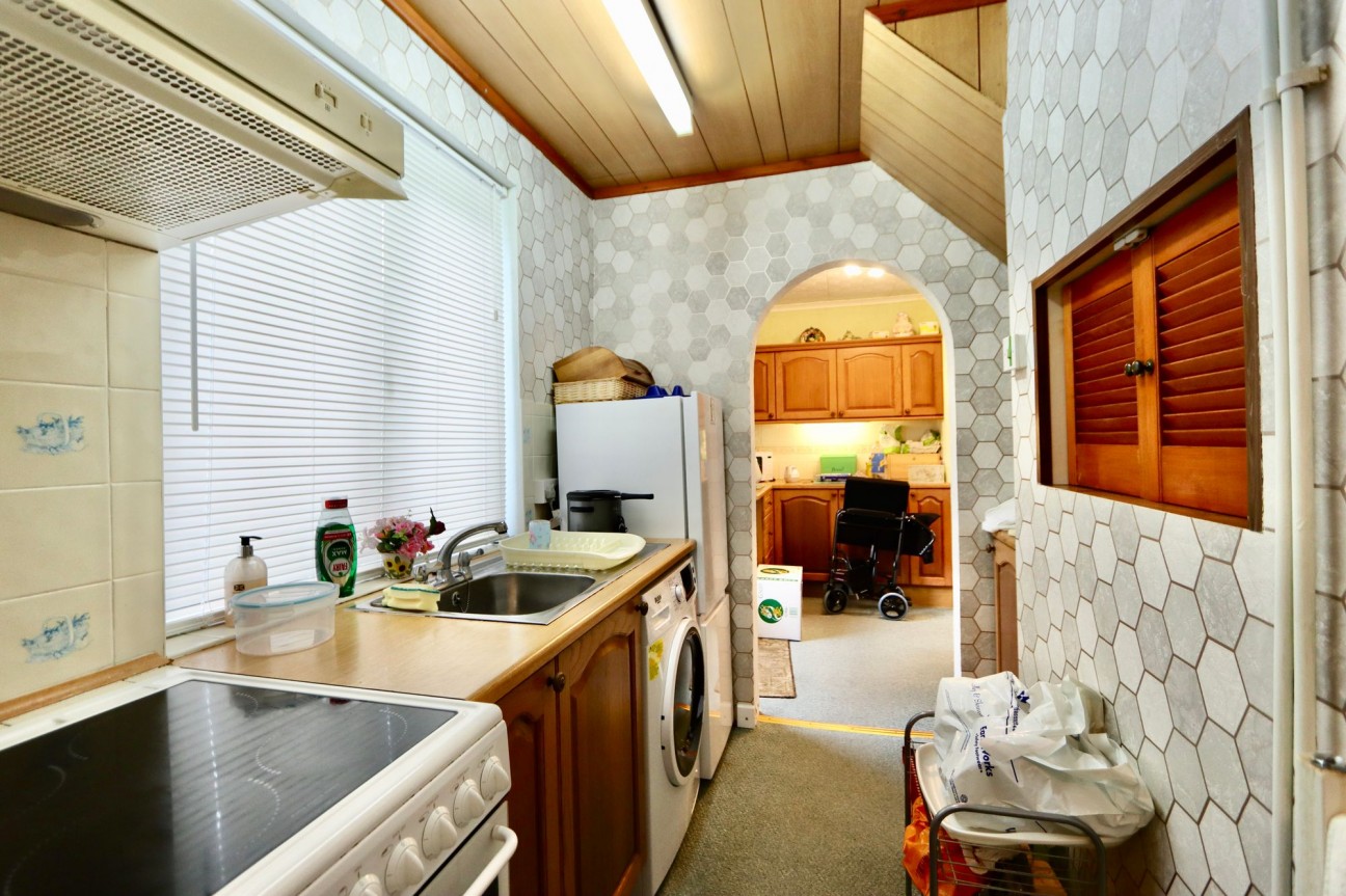 Albertina Road, Newbridge, NP11