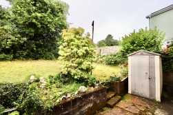 Albertina Road, Newbridge, NP11