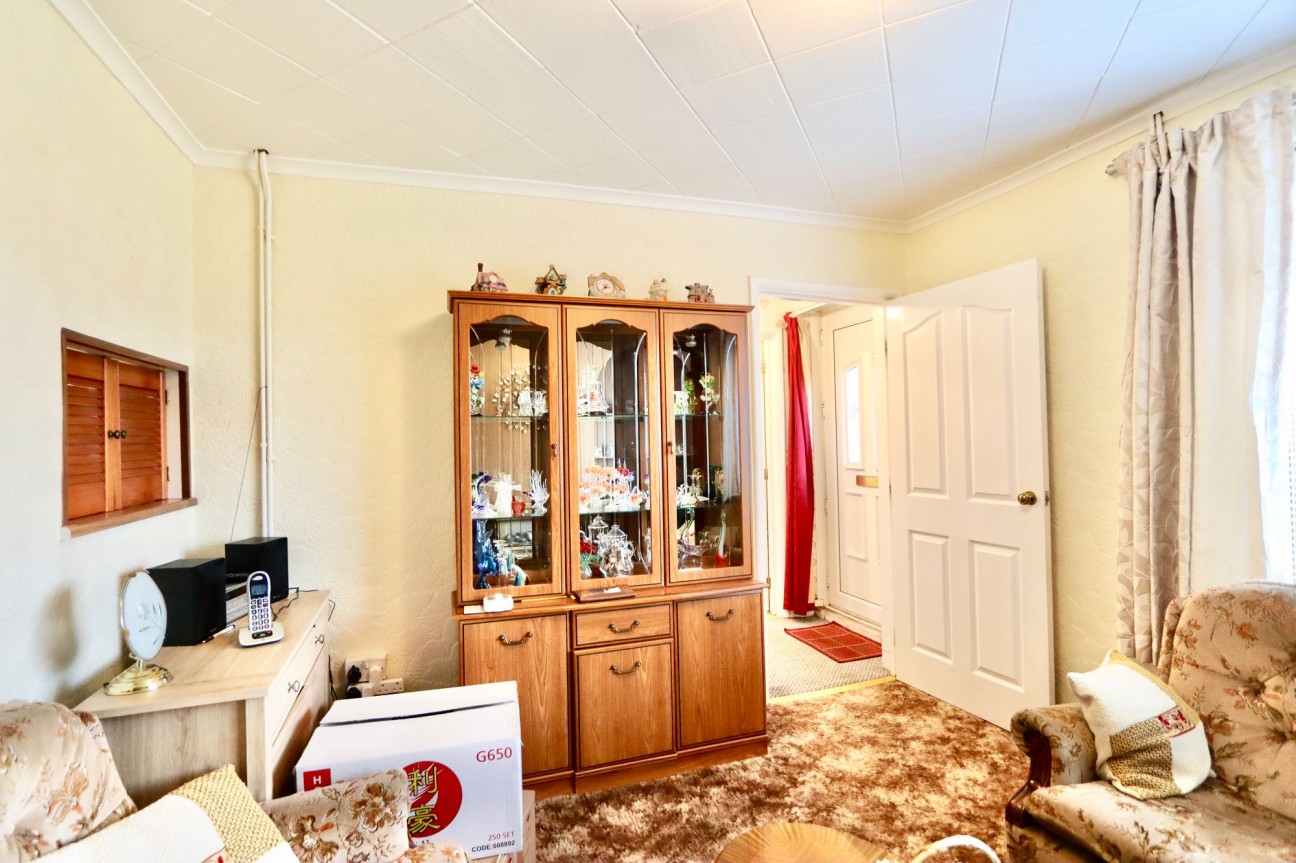 Albertina Road, Newbridge, NP11