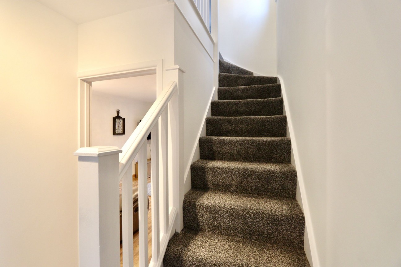 Pen-Y-Cae Close, Crumlin, NP11