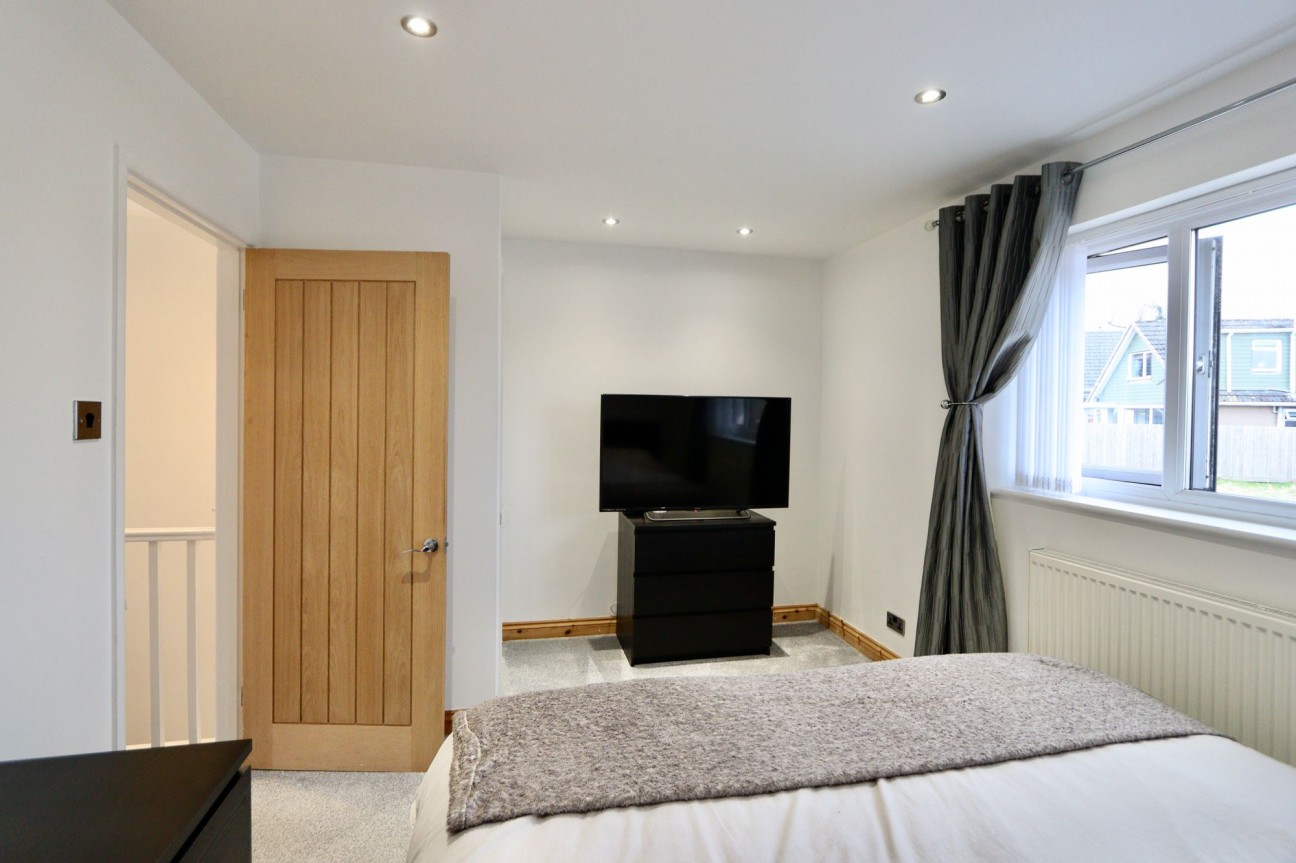 Pen-Y-Cae Close, Crumlin, NP11