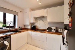 Pen-Y-Cae Close, Crumlin, NP11