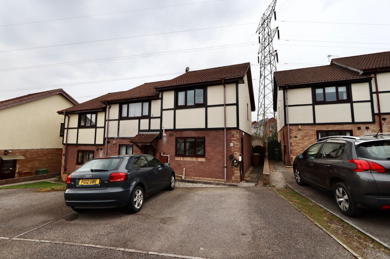 Pen-Y-Cae Close, Crumlin, NP11