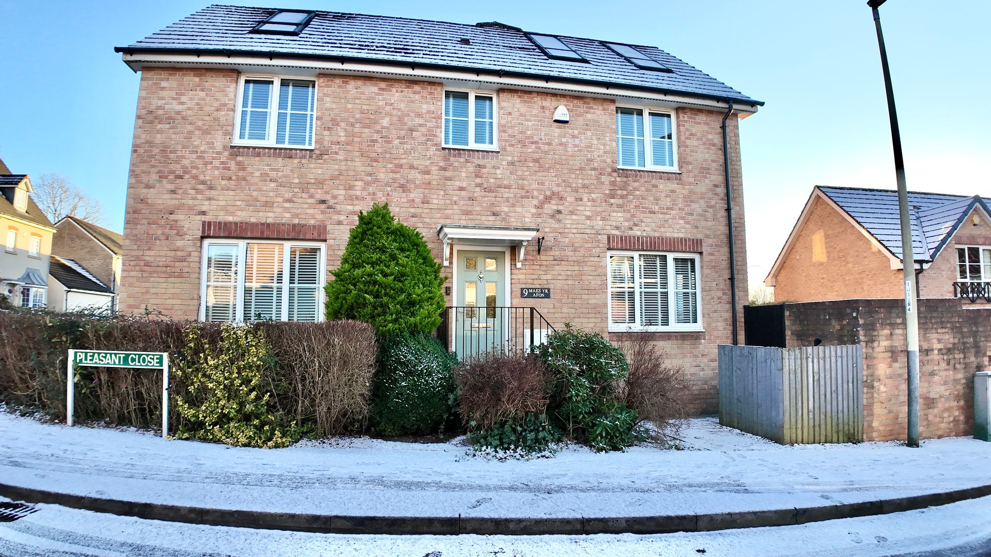 Maes Yr Afon, Pontllanfraith, NP12