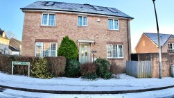 Maes Yr Afon, Pontllanfraith, NP12