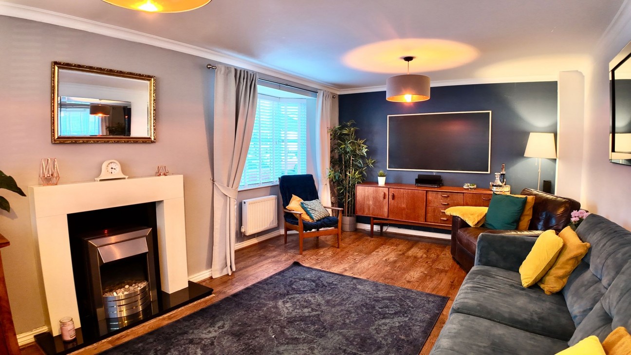 Maes Yr Afon, Pontllanfraith, NP12