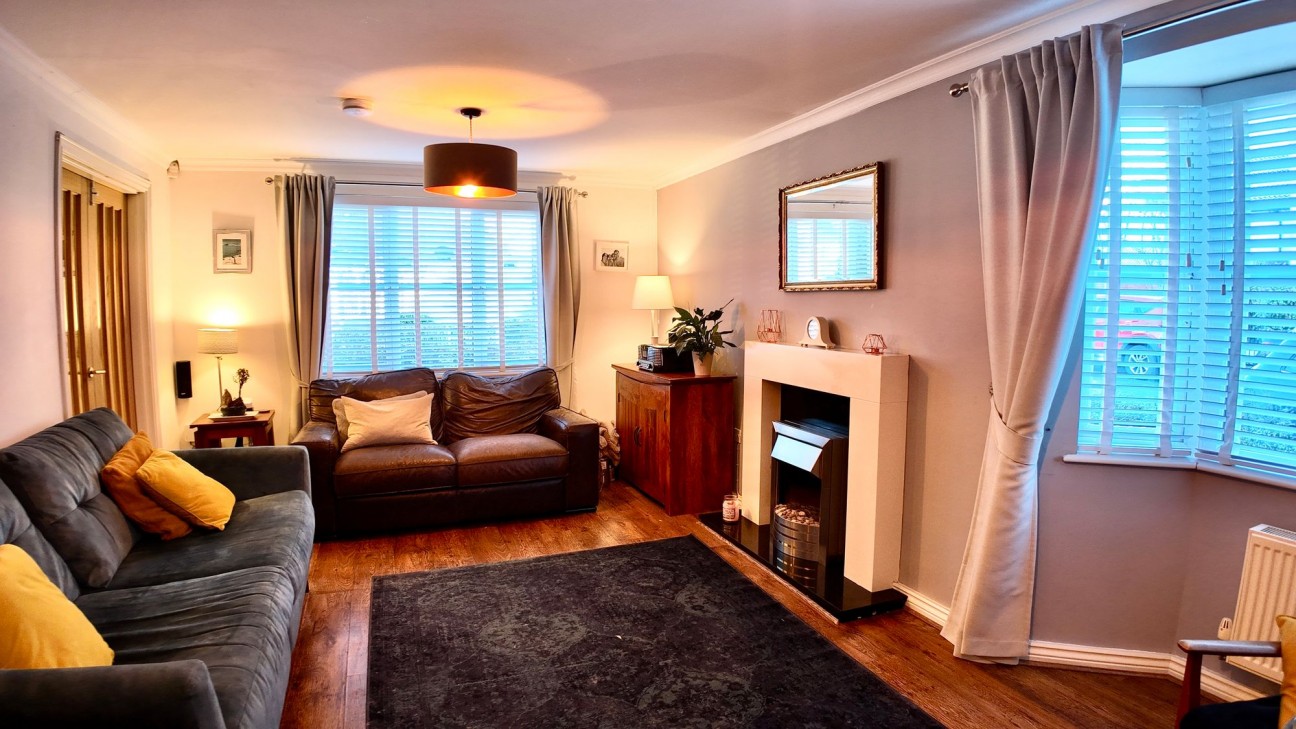 Maes Yr Afon, Pontllanfraith, NP12